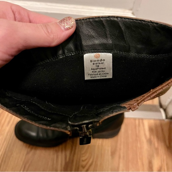 Blondo Vida Riding Boots - Picture 4 of 10